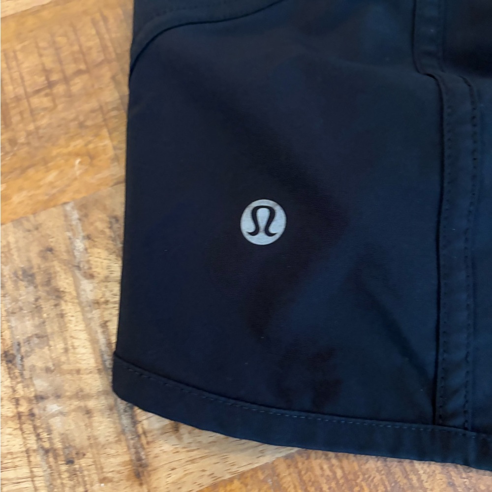 Lululemon Tracker Shorts 4” - Picture 5 of 6